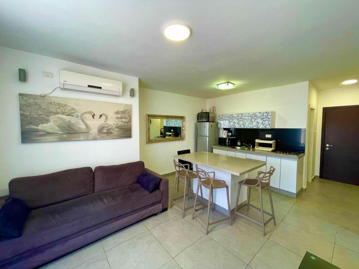 Gk Apartment Harmony Бат-Ям Экстерьер фото